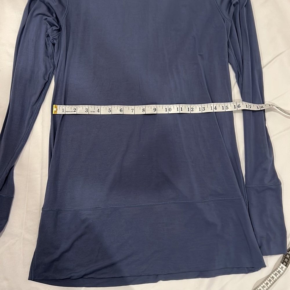 Lululemon Top - Picture 6 of 7